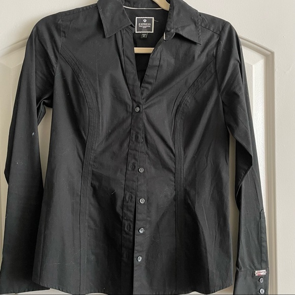 Express Essential Shirt - Picture 2 of 4
